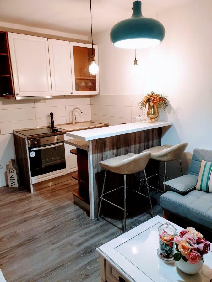 Appartement Marci 2 With Parking Place Split
